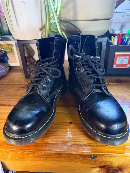 Dr. Martens Other - Dr. Doc Martens Black Leather Lace-Up Boots 1460: Size 39 EU, Men’s 7, Women’s 8